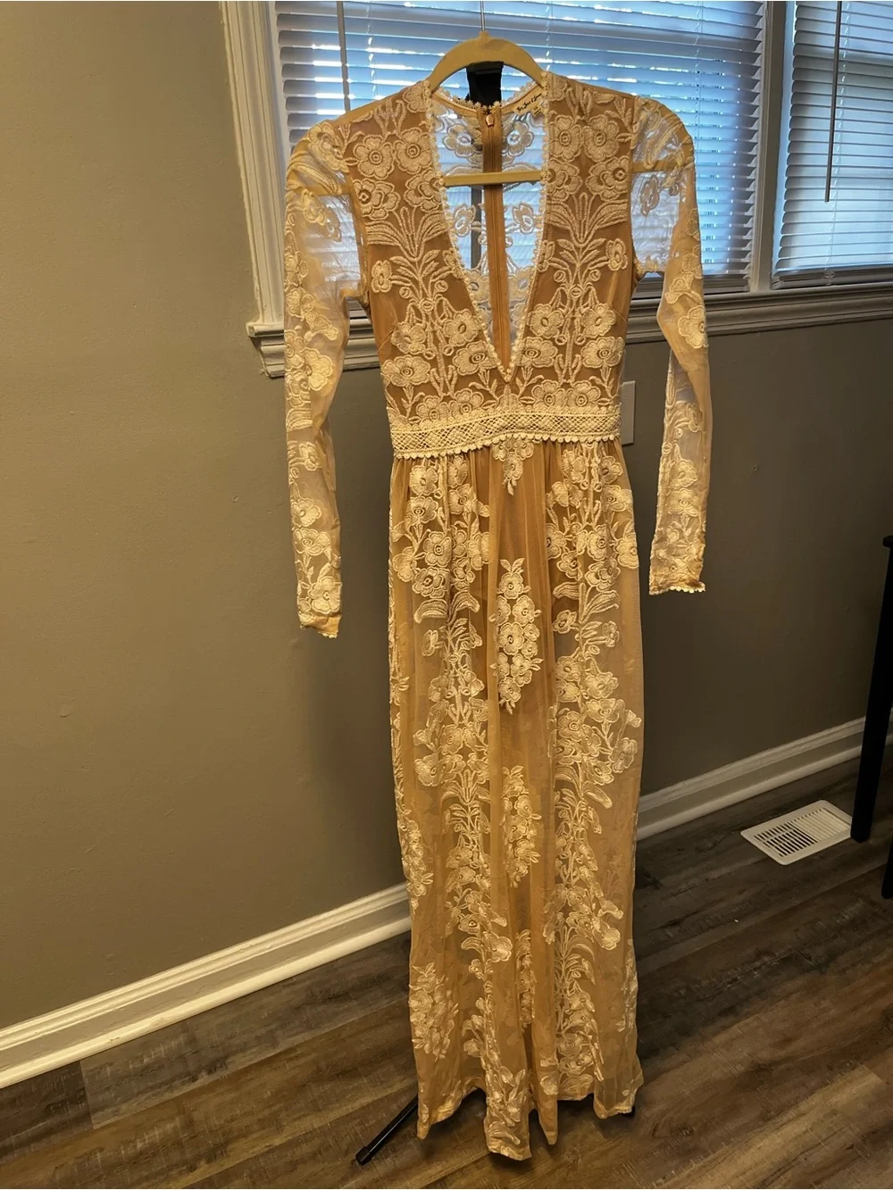 For Love & Lemons Cream Lace Long Sleeve Maxi Dress - Picture 1 of 3